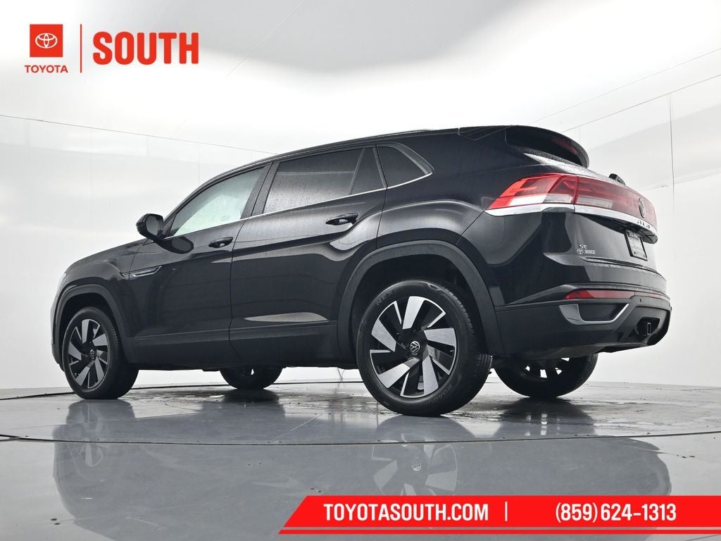 2024 Volkswagen Atlas Cross Sport 2.0T SE w/Technology