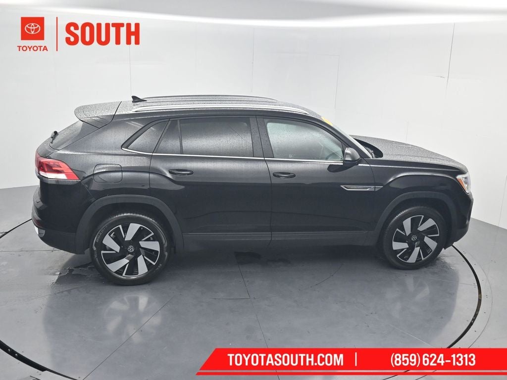 2024 Volkswagen Atlas Cross Sport 2.0T SE w/Technology