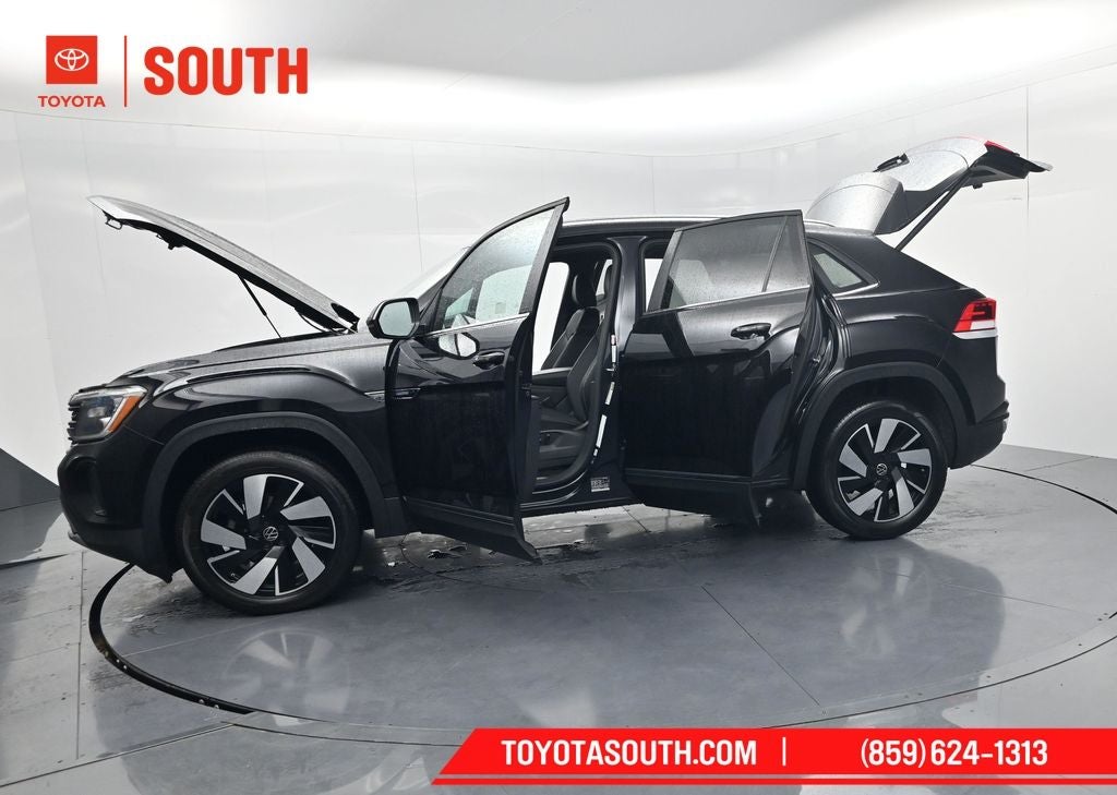 2024 Volkswagen Atlas Cross Sport 2.0T SE w/Technology