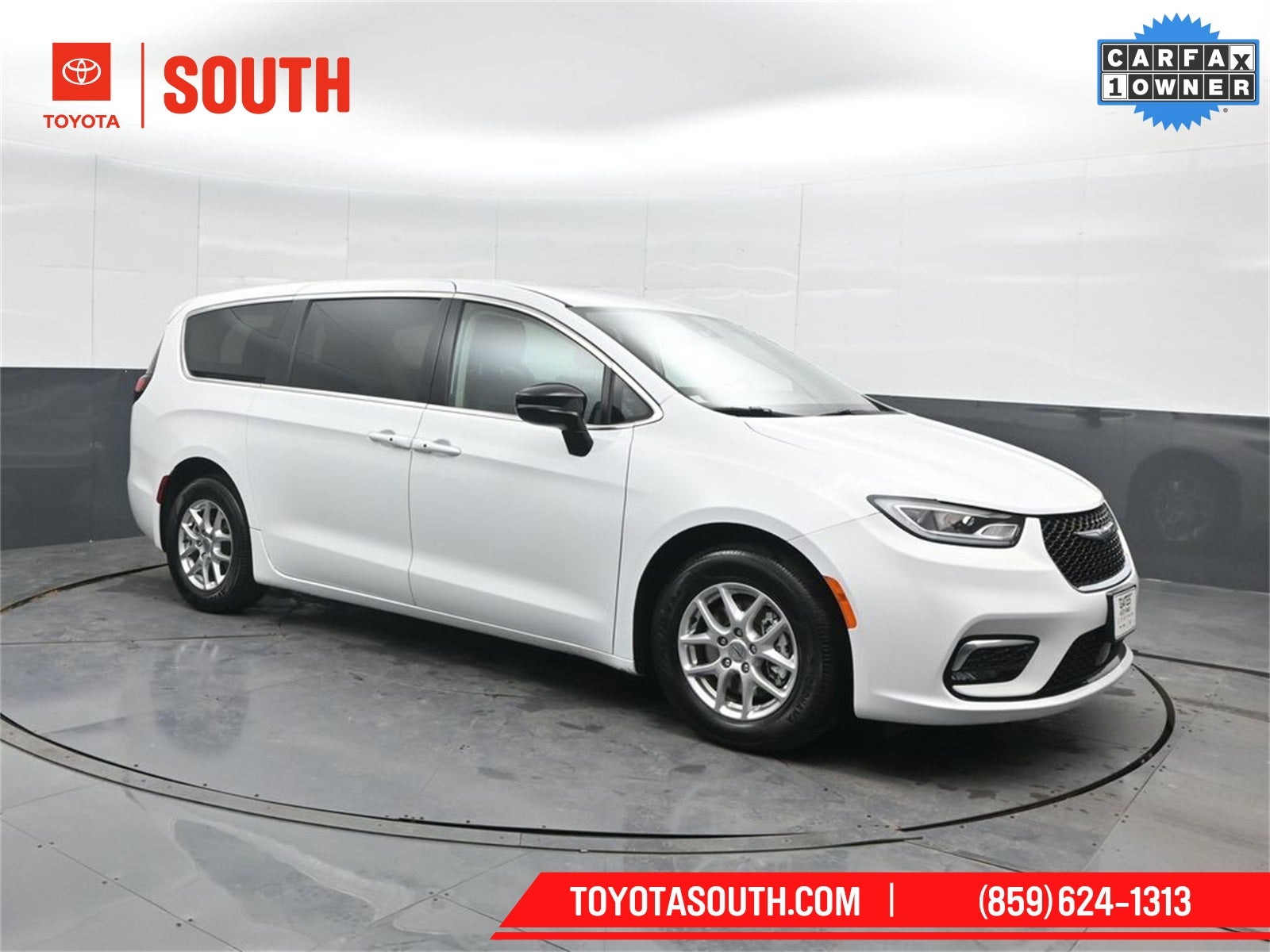 2024 Chrysler Pacifica Touring L