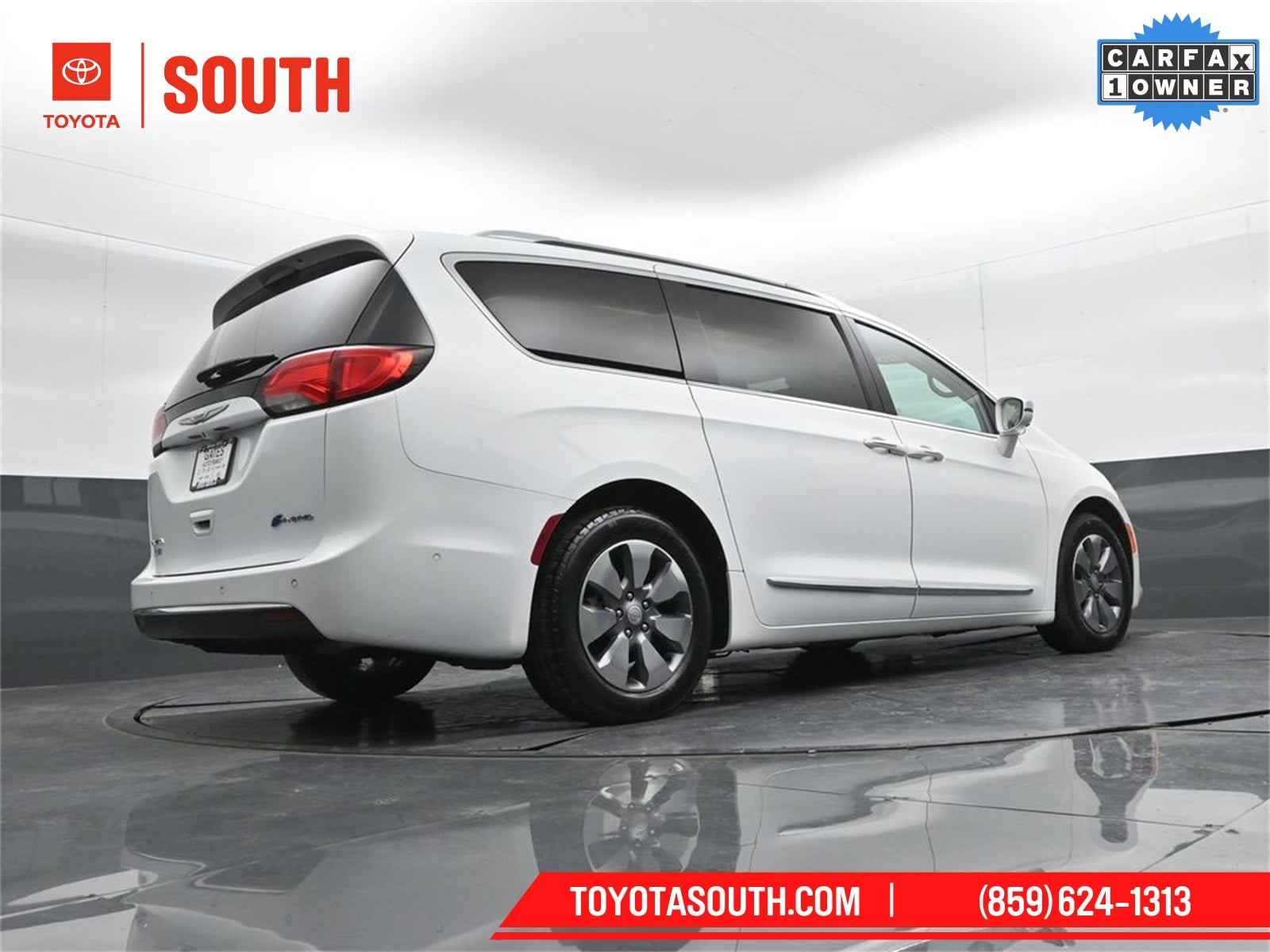 2018 Chrysler Pacifica Hybrid Limited