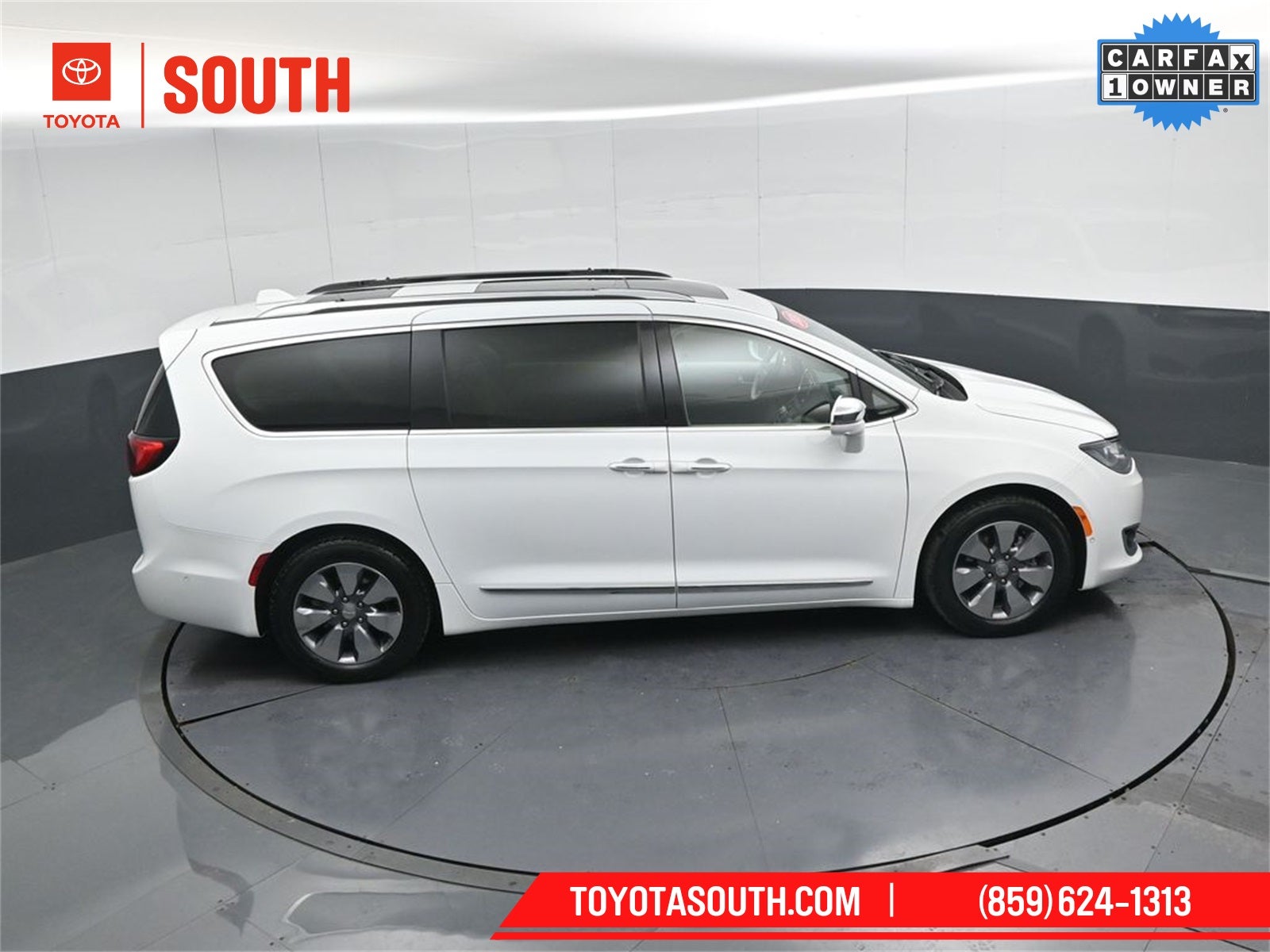 2018 Chrysler Pacifica Hybrid Limited