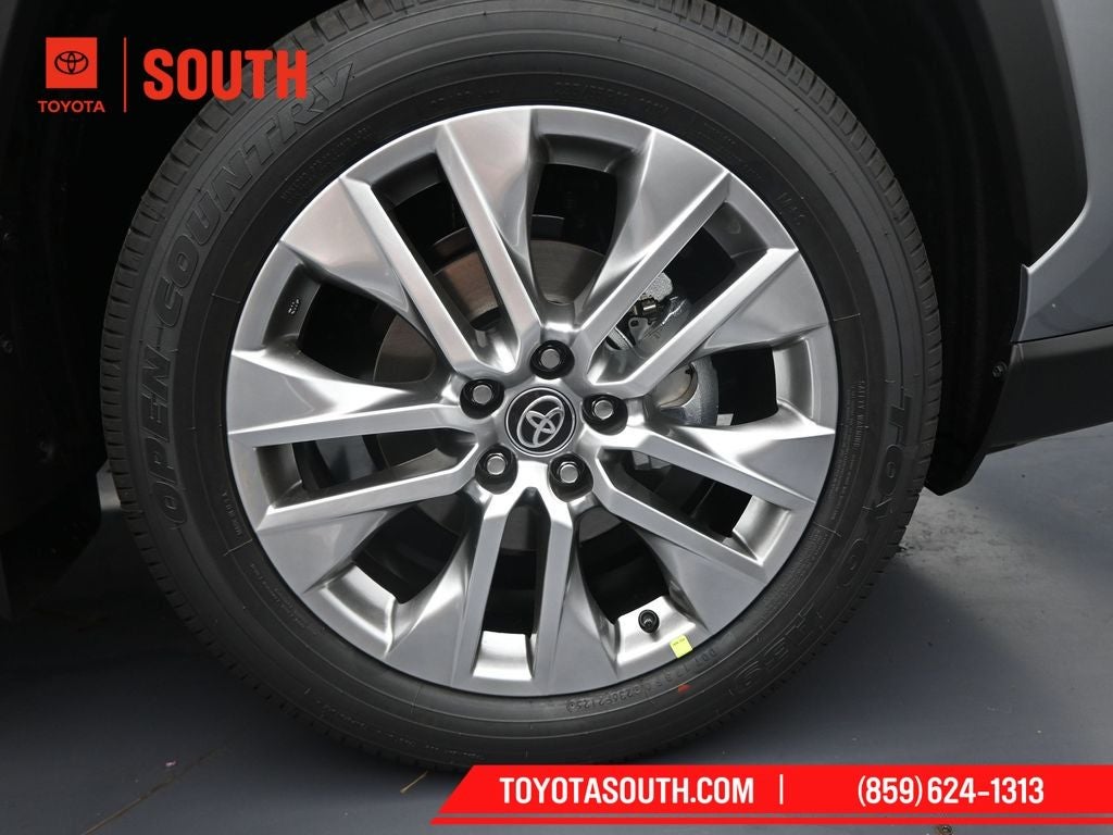 2025 Toyota RAV4 XLE Premium