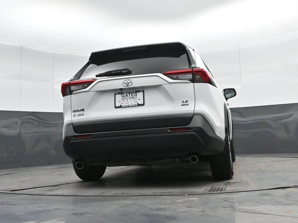 2024 Toyota RAV4 LE