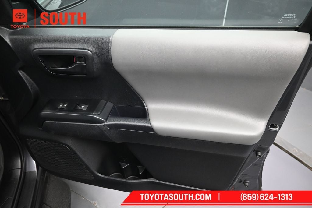 2023 Toyota Tacoma SR V6