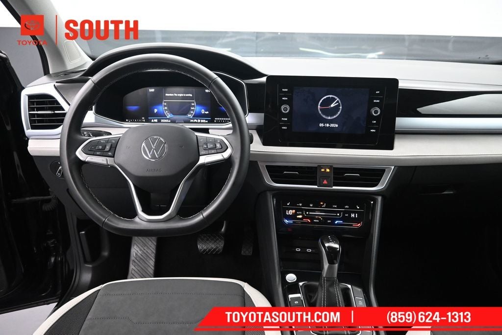 2025 Volkswagen Taos 1.5T SE