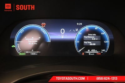2023 Toyota Highlander Hybrid Platinum