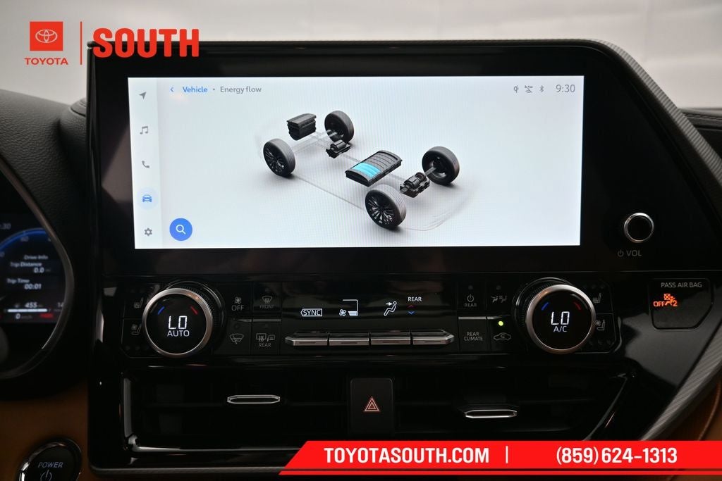 2023 Toyota Highlander Hybrid Platinum