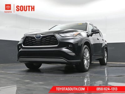 2023 Toyota Highlander Hybrid Platinum