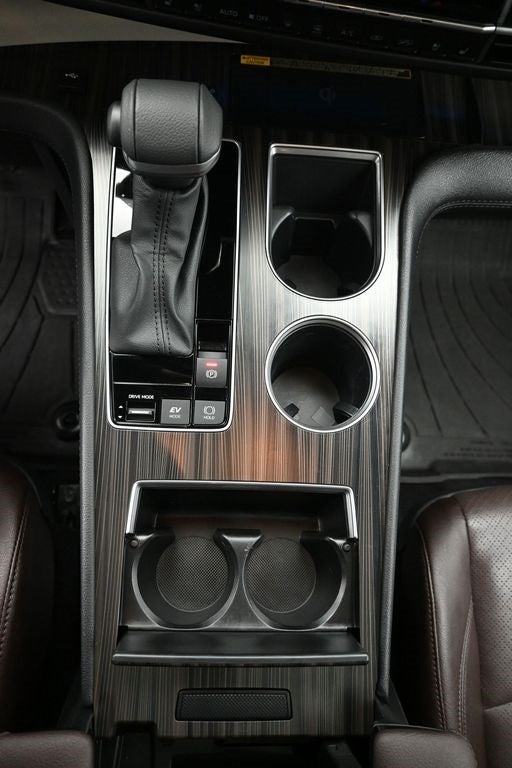 2024 Toyota Sienna Platinum 7 Passenger