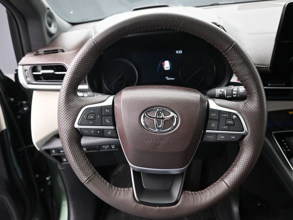 2024 Toyota Sienna Platinum 7 Passenger