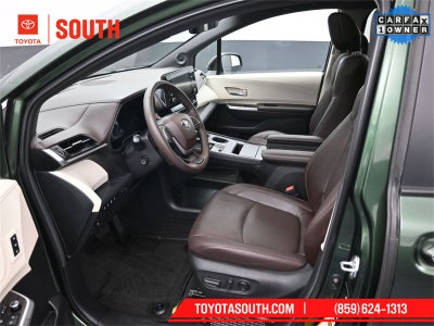 2024 Toyota Sienna Platinum 7 Passenger