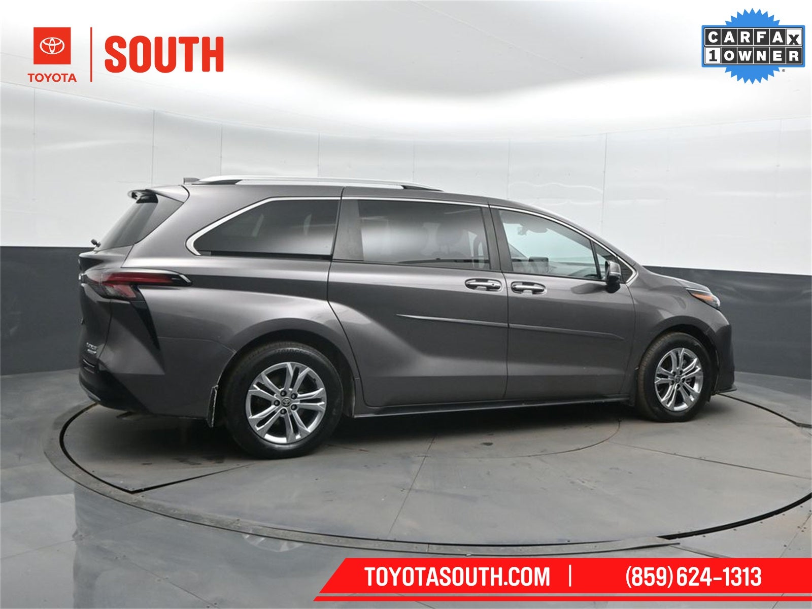 2024 Toyota Sienna Platinum 7 Passenger