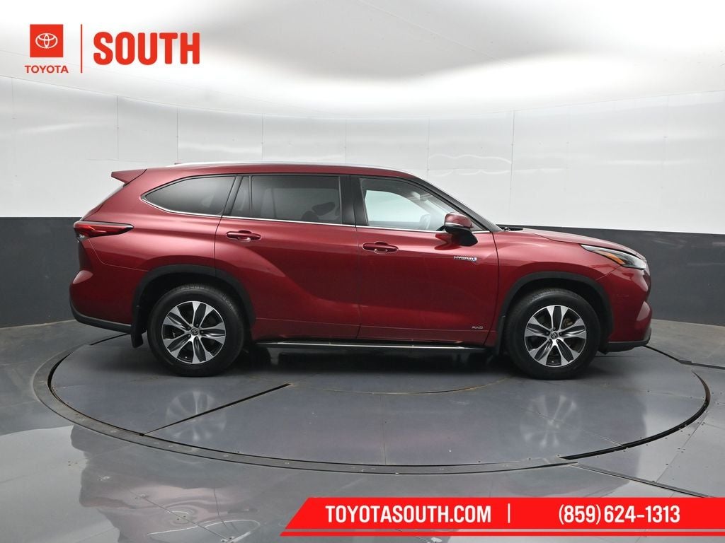 2021 Toyota Highlander Hybrid XLE