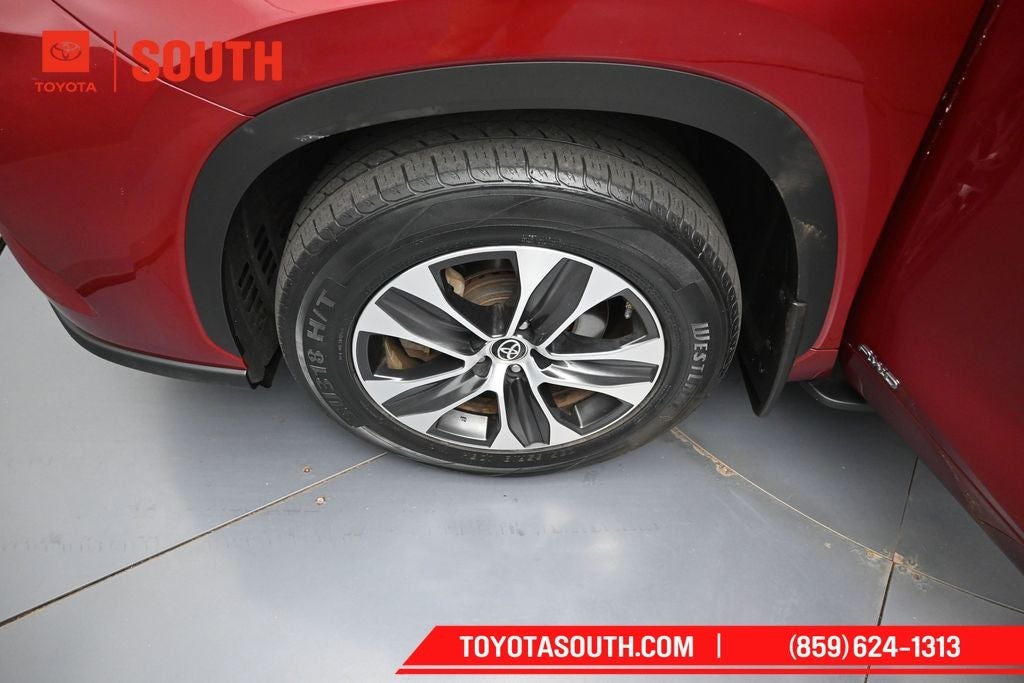 2021 Toyota Highlander Hybrid XLE