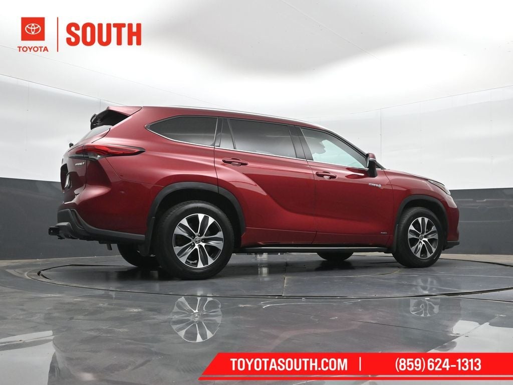 2021 Toyota Highlander Hybrid XLE