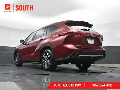 2021 Toyota Highlander Hybrid XLE