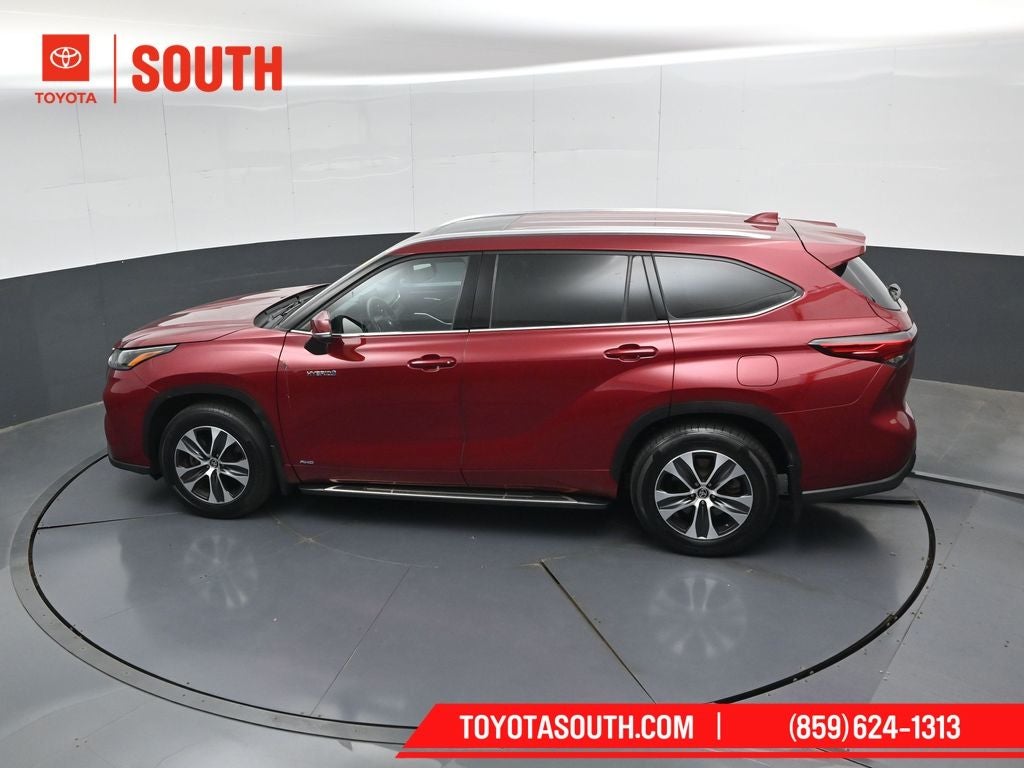 2021 Toyota Highlander Hybrid XLE