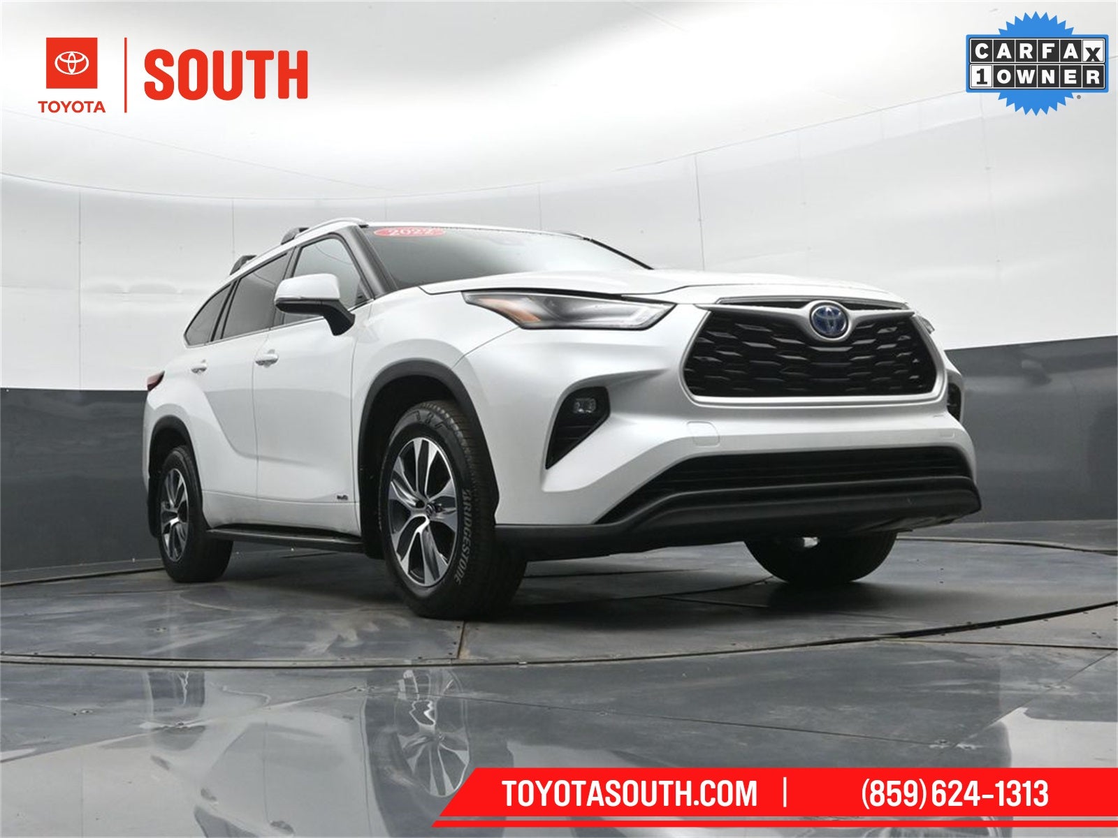 2022 Toyota Highlander Hybrid XLE