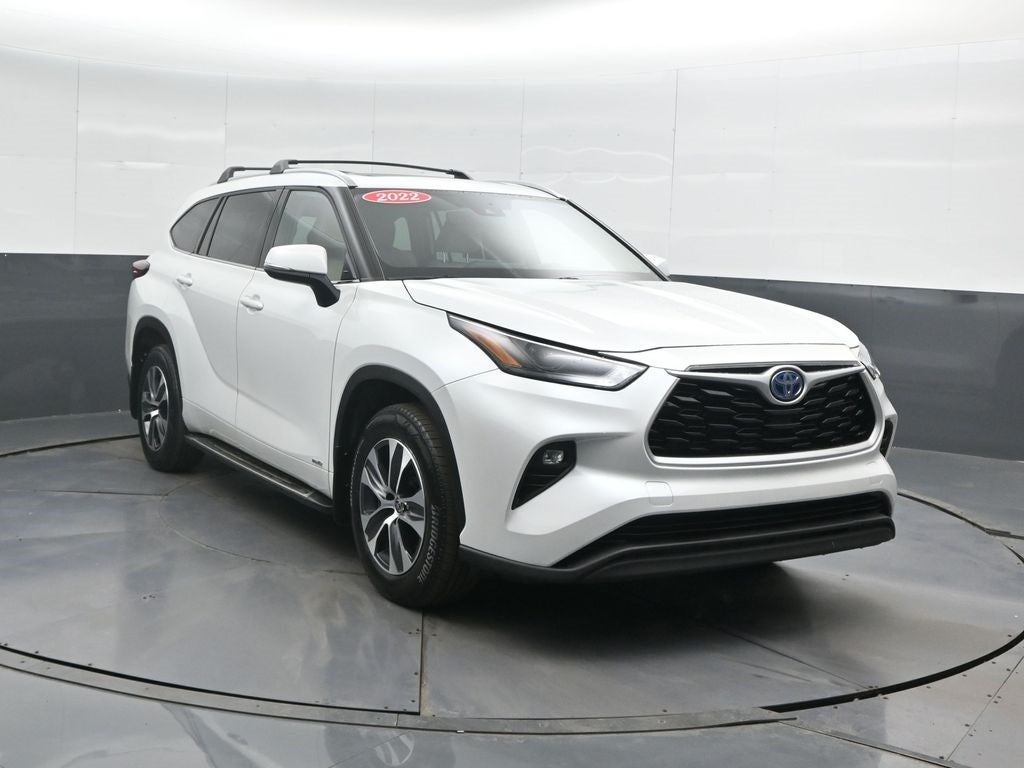 2022 Toyota Highlander Hybrid XLE