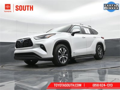 2022 Toyota Highlander Hybrid XLE