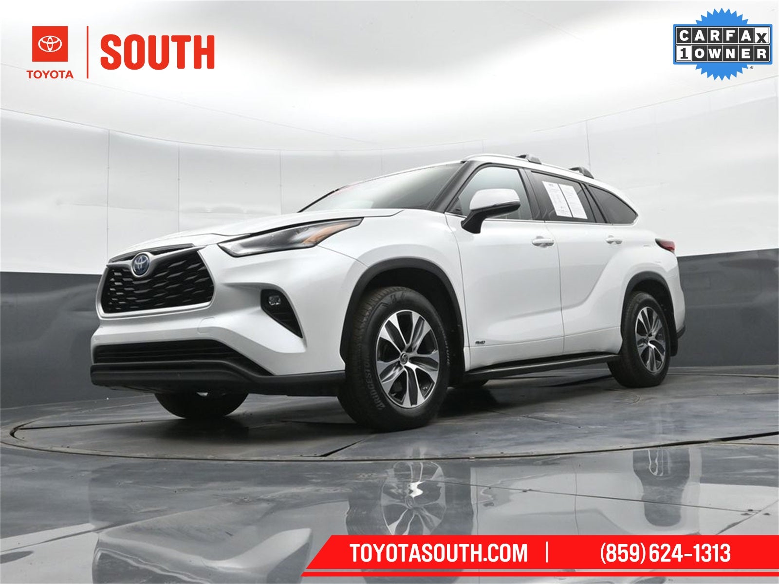 2022 Toyota Highlander Hybrid XLE