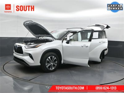 2022 Toyota Highlander Hybrid XLE