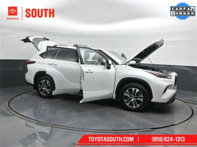 2022 Toyota Highlander Hybrid XLE