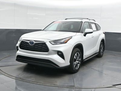 2022 Toyota Highlander Hybrid XLE