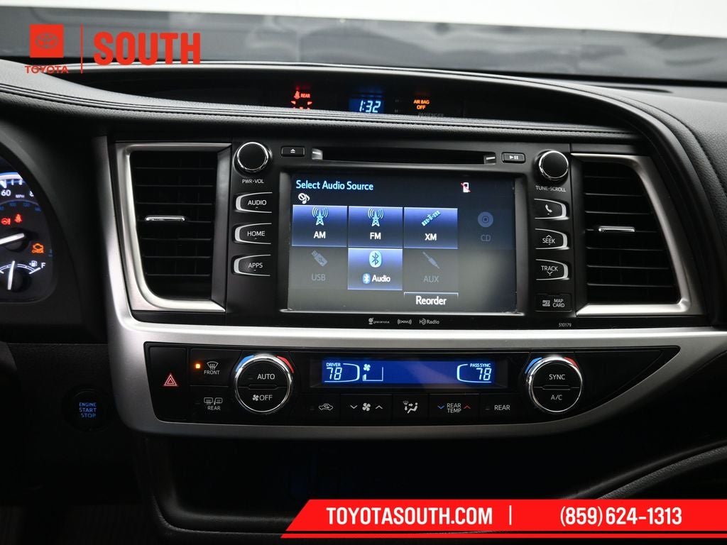 2017 Toyota Highlander SE