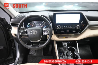 2025 Toyota Highlander Hybrid XLE