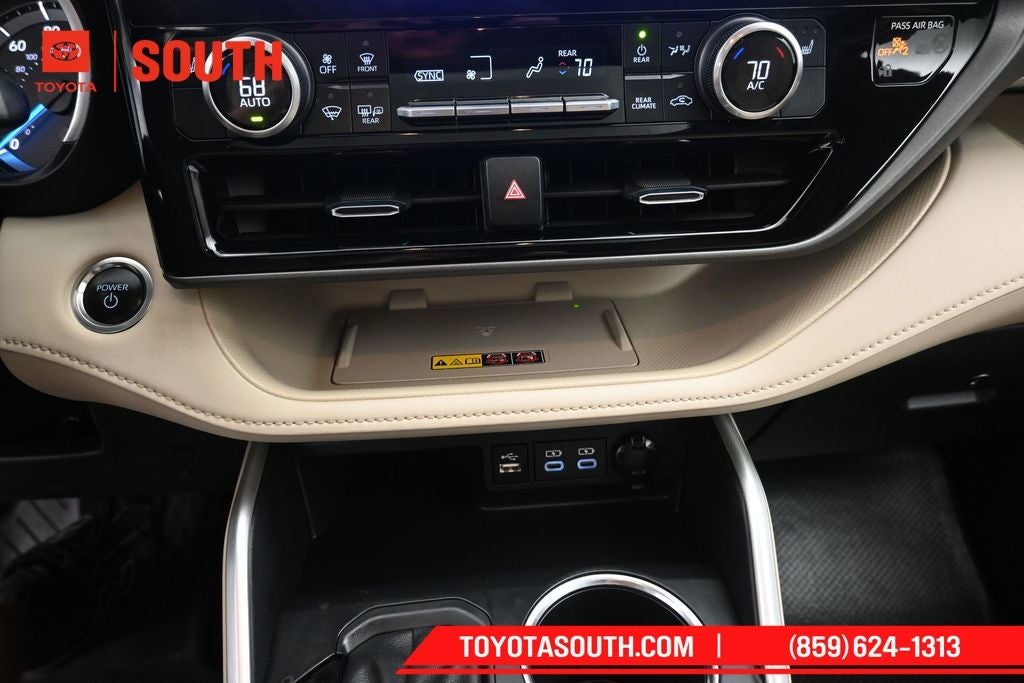 2025 Toyota Highlander Hybrid XLE