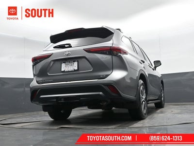 2025 Toyota Highlander Hybrid XLE