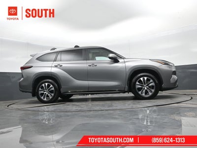 2025 Toyota Highlander Hybrid XLE