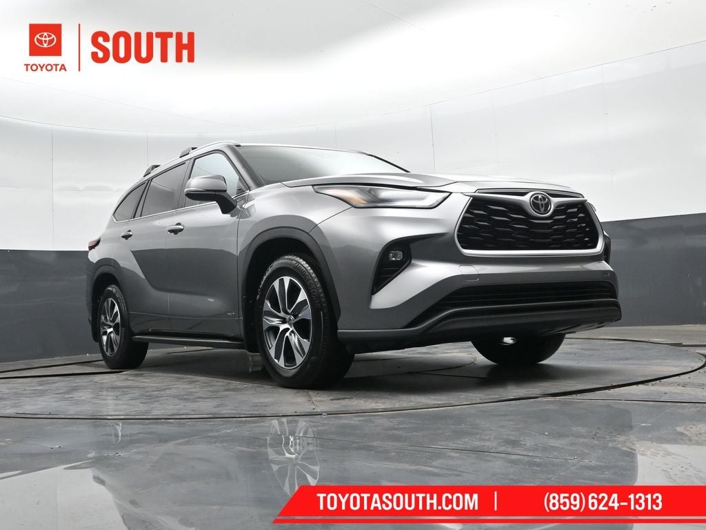 2025 Toyota Highlander Hybrid XLE
