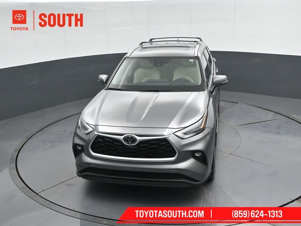 2025 Toyota Highlander Hybrid XLE