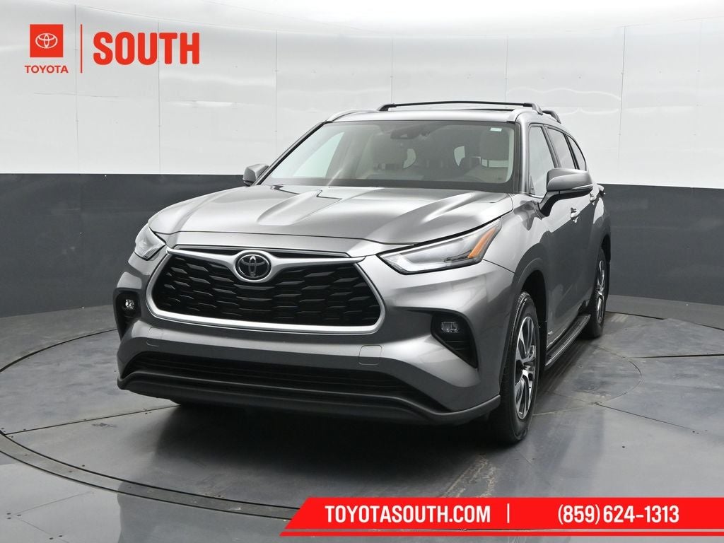 2025 Toyota Highlander Hybrid XLE