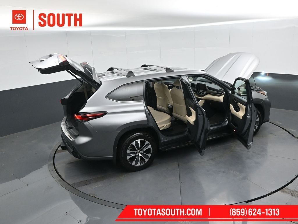 2025 Toyota Highlander Hybrid XLE