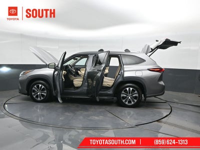 2025 Toyota Highlander Hybrid XLE