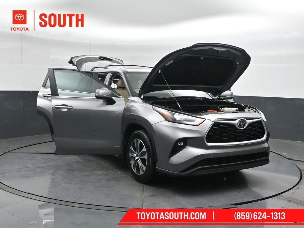 2025 Toyota Highlander Hybrid XLE