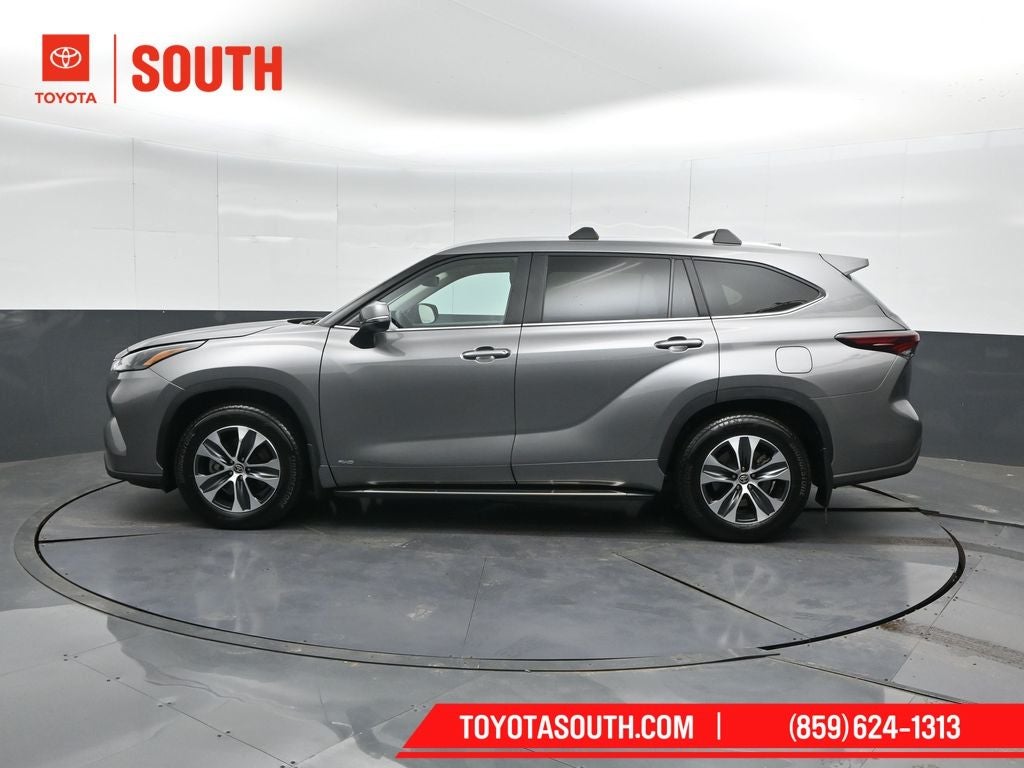 2025 Toyota Highlander Hybrid XLE