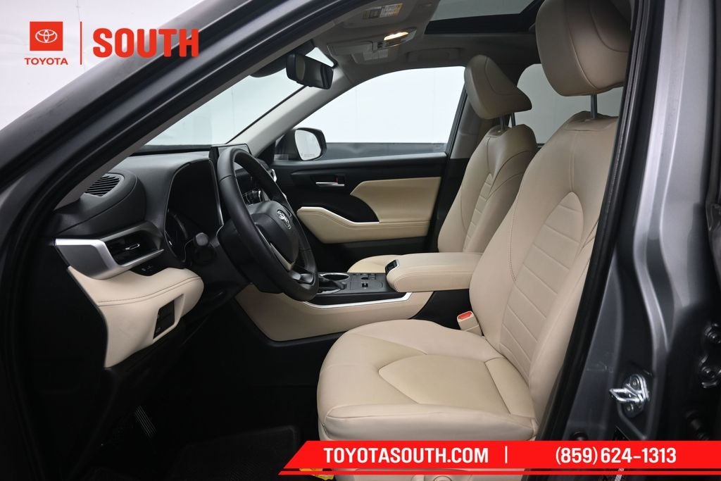 2025 Toyota Highlander Hybrid XLE