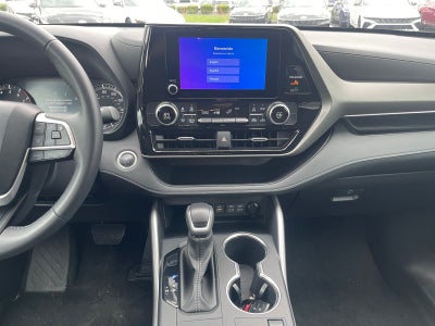 2025 Toyota Highlander LE
