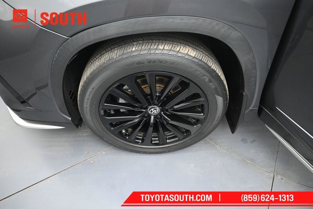 2023 Toyota Highlander XSE