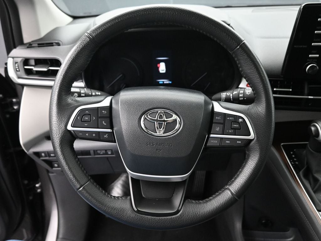 2023 Toyota Sienna XLE 7 Passenger