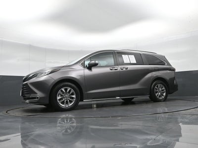 2023 Toyota Sienna XLE 7 Passenger