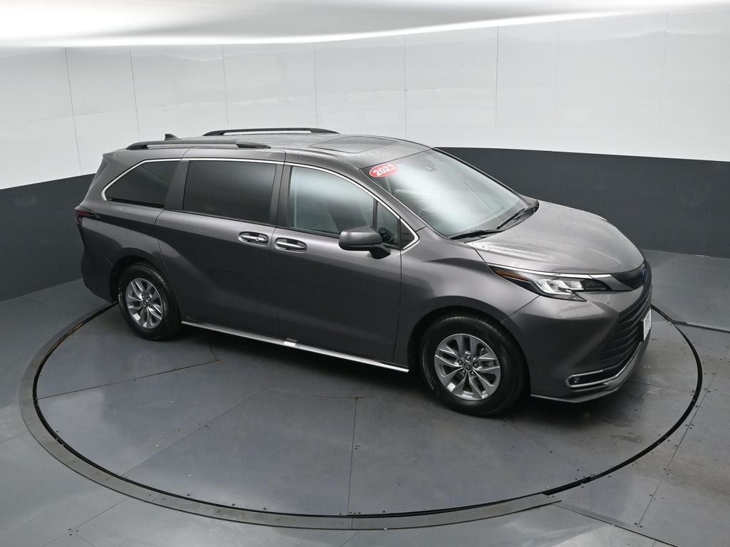 2023 Toyota Sienna XLE 7 Passenger