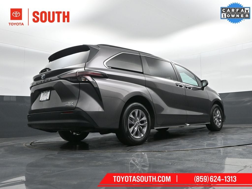 2023 Toyota Sienna XLE 7 Passenger