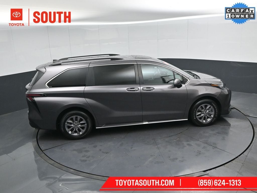 2023 Toyota Sienna XLE 7 Passenger