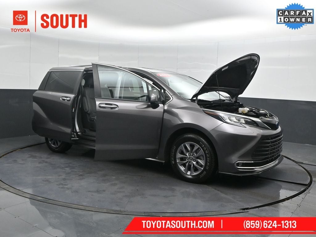 2023 Toyota Sienna XLE 7 Passenger